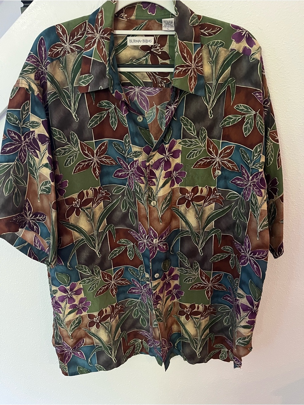 100% silk Multicolor Floral Short-Sleeve Button-Up Shirt